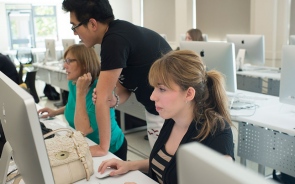 4 Online Services Which Could Improve Your Business