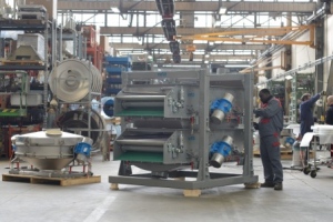 The Complete Guide To Buying Vibrating Screeners For Your Business