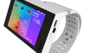 Rufus Cuff - More Than A Smartwatch, Or A Mini Wrist Tablet