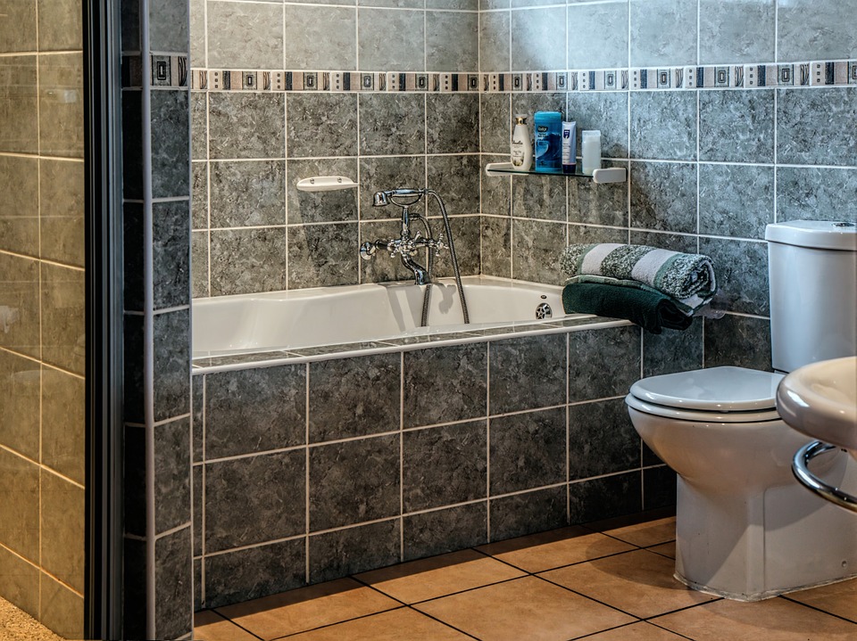 Bathroom Tiles : Dos and Don'ts