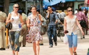 Tourists Prefer To Shop In Greater Kailash