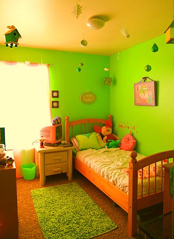 How To Decorate Your Kid's Room On A Budget