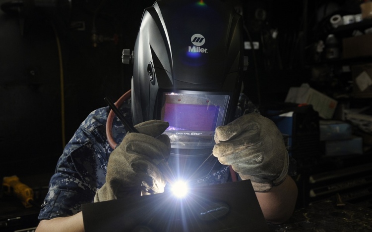 What Kind Of Certification or Qualifications Does A Welder Need?