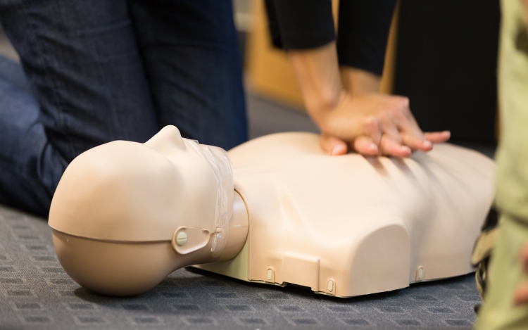 What You Need To Know About Child CPR Classes