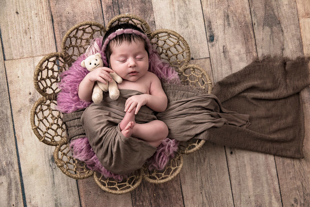 What All You Need To Be Aware Of Newborn Photography