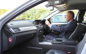 Why Should I Hire A Private Chauffeur Driven Taxi To or From The Airport?