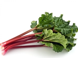 Surprising Health Benefits Of Rhubarb Herb