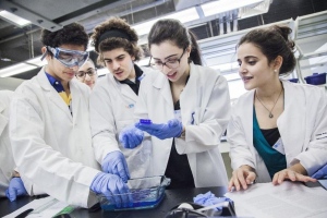 Step Into The World Of Research By Studying The Biotechnology Course