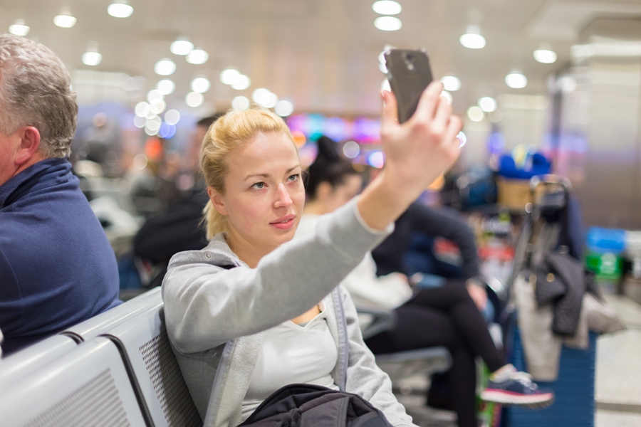 6 Handy Tips To Kill Time At Airport!
