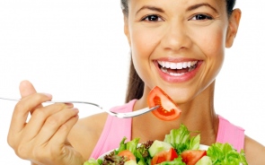 7 Foods You Should Never Eat On An Empty Stomach