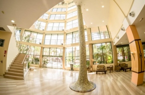 The Benefits Of A Roof Lantern To A Hotel Lobby