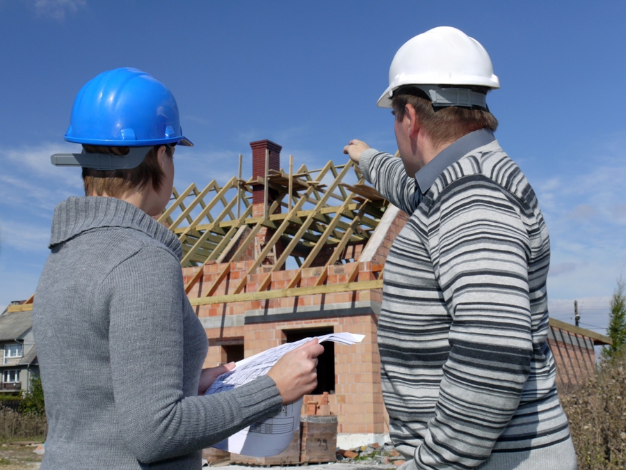 What Should Property Managers Look For In A Roofing Contractor?