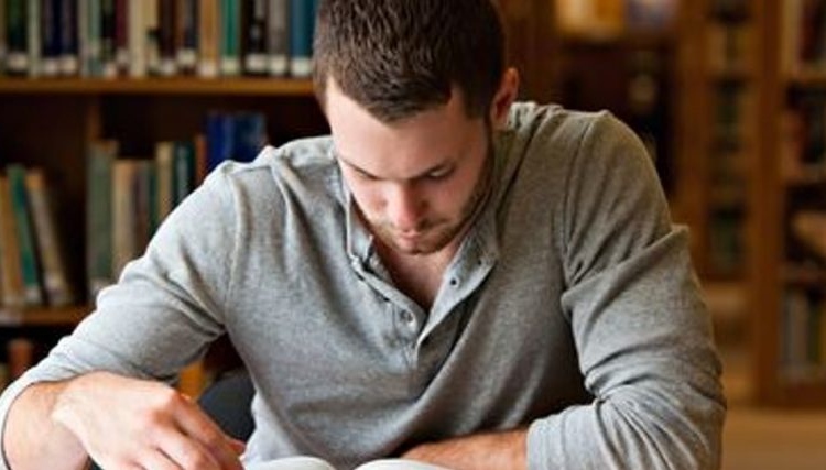 The Pros And Cons Of Not Going To College