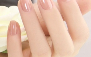 Best CND Shellac Nail Polish Colours