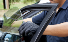Why You Should Trust Only Experts For Windshield Repair