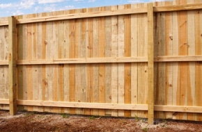 4 Signs That You Need To Replace Your Wooden Fence