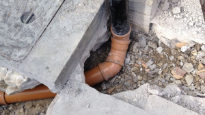 Blocked Drains – Why Hire Professionals?