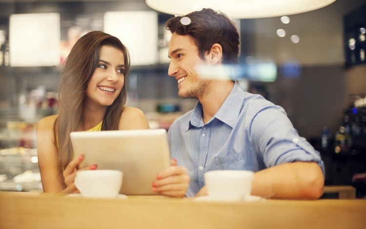 The Cheapest and Sweetest Ways To Woo Your Lady