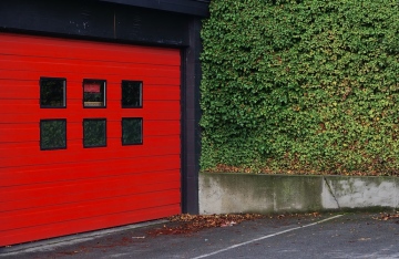 How to Ensure That Your Garage Door Is Working Safely and Properly