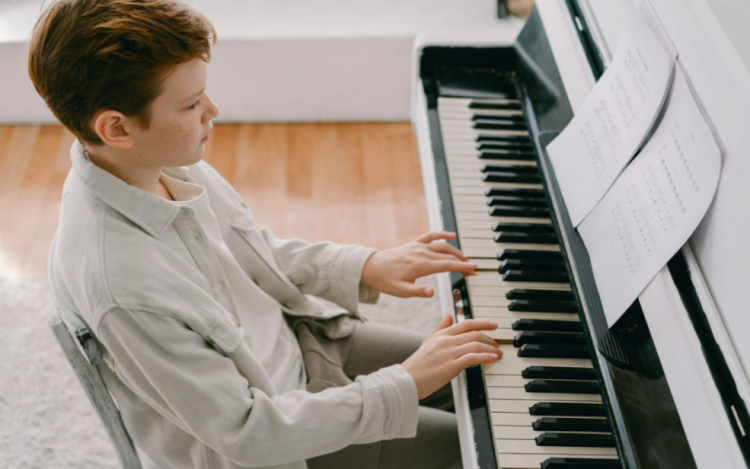 More Than Just Music: Life Lessons Piano Classes Can Teach Your Child and Fitting Lessons Into a Full Schedule